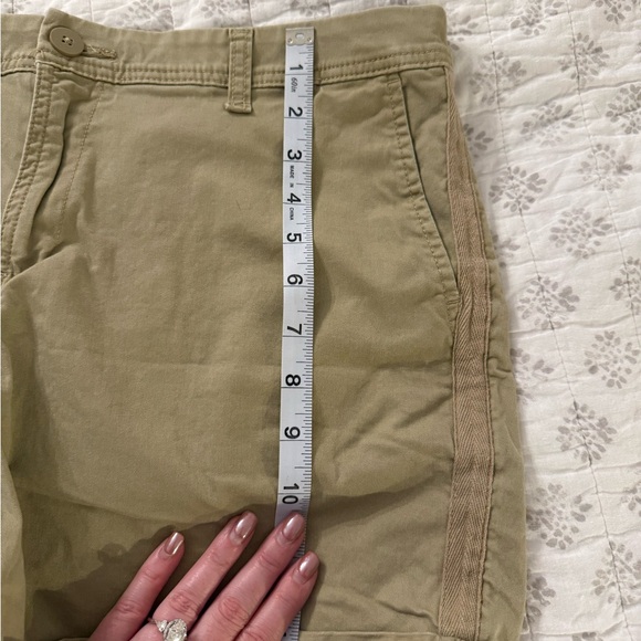 Women’s Khaki Chino Shorts - Picture 7 of 8